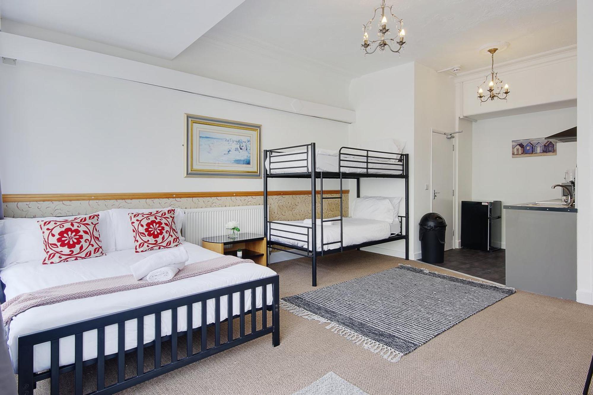 Serenity Hotel Bournemouth Ngoại thất bức ảnh