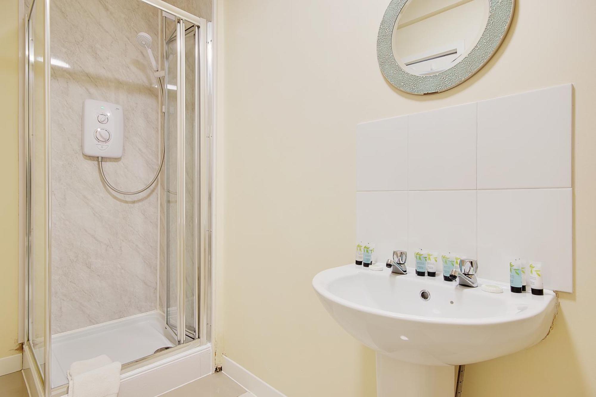 Serenity Hotel Bournemouth Ngoại thất bức ảnh