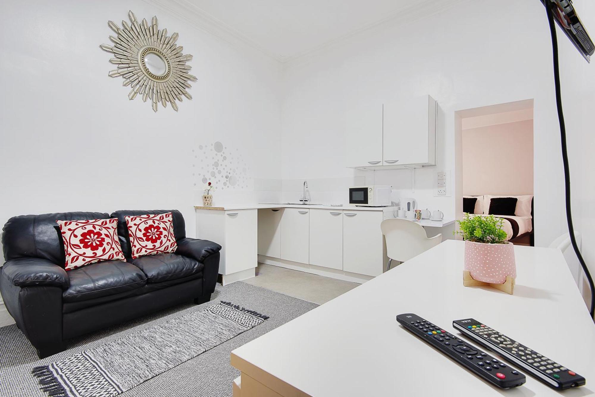 Serenity Hotel Bournemouth Ngoại thất bức ảnh